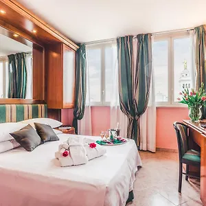 Hotel Raeli Siracusa, Roma