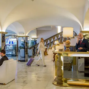Shangri-la Hotel